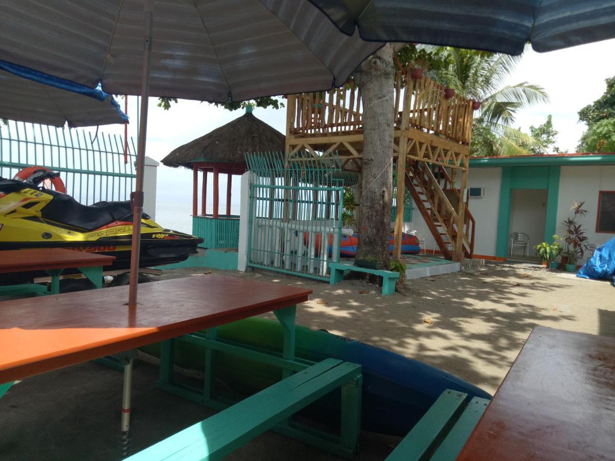 Smallfry'S Beach Resort Calatrava  Kültér fotó
