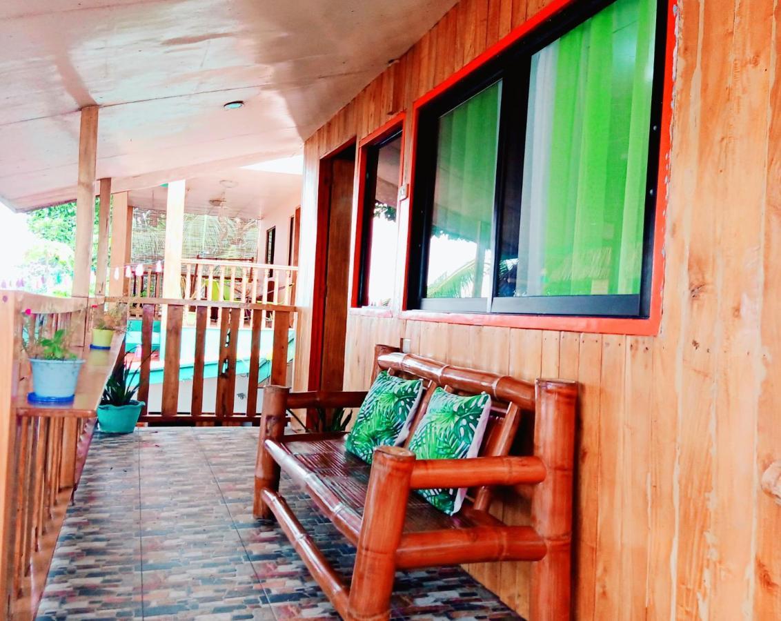 Smallfry'S Beach Resort Calatrava  Kültér fotó