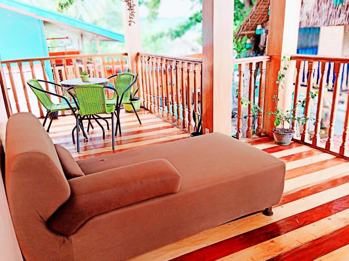 Smallfry'S Beach Resort Calatrava  Kültér fotó