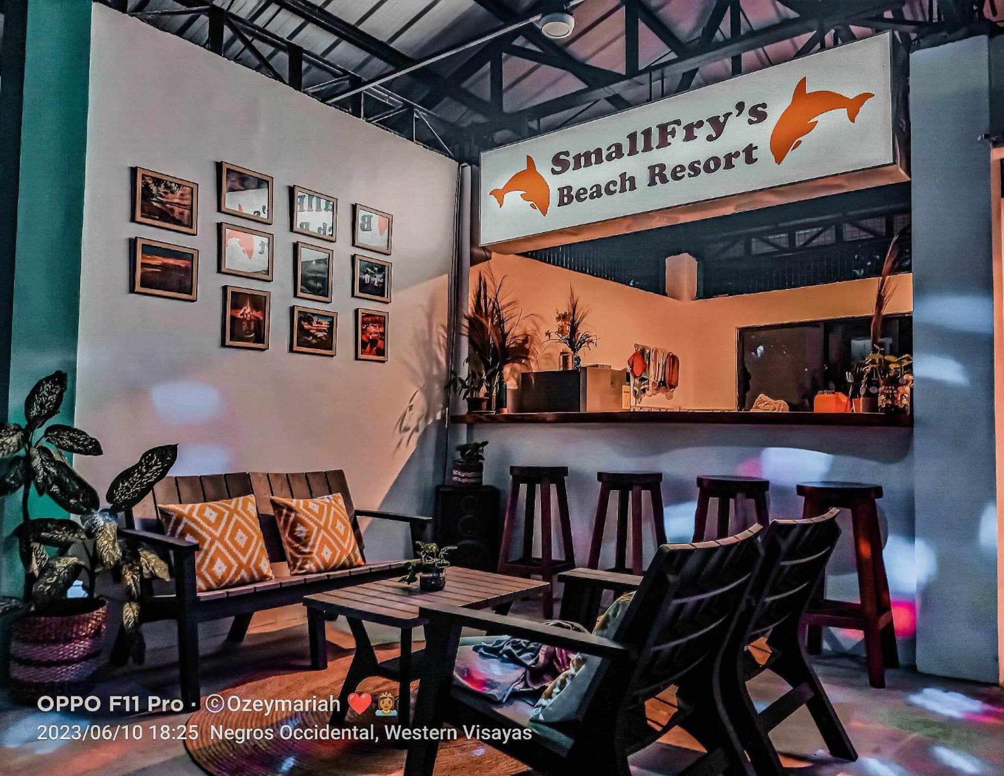 Smallfry'S Beach Resort Calatrava  Kültér fotó